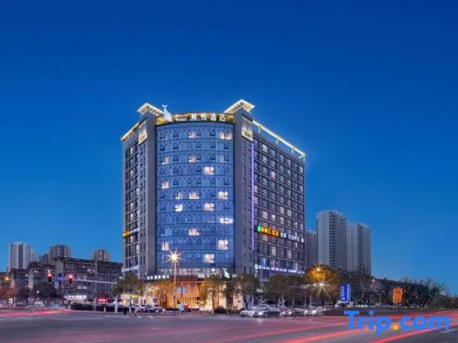 Mr. Whale Hotel