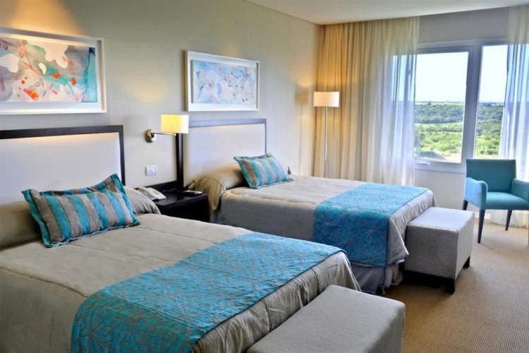 Howard Johnson by Wyndham Piedras Moras