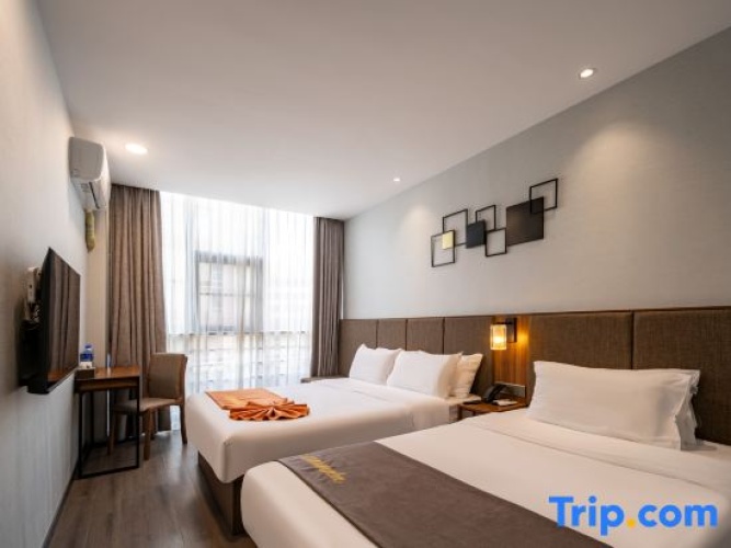 Standard Twin Family room