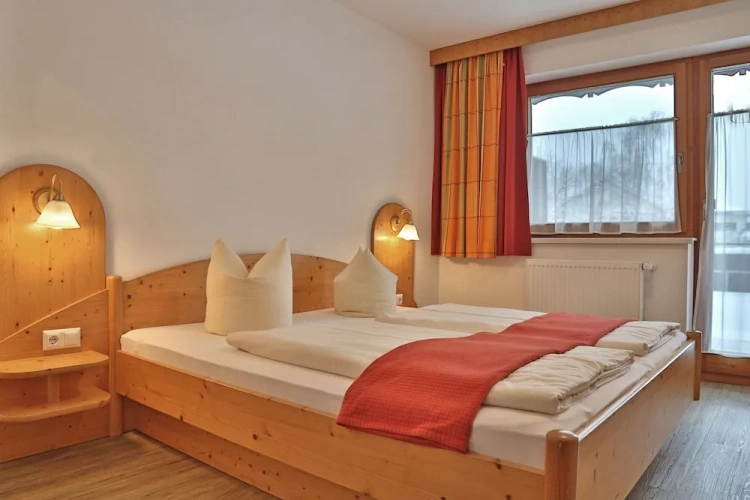 Standard Double room with mountain view
