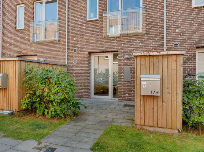 Sanders Fields - Chic 3-bdr Townhouse w Terrace