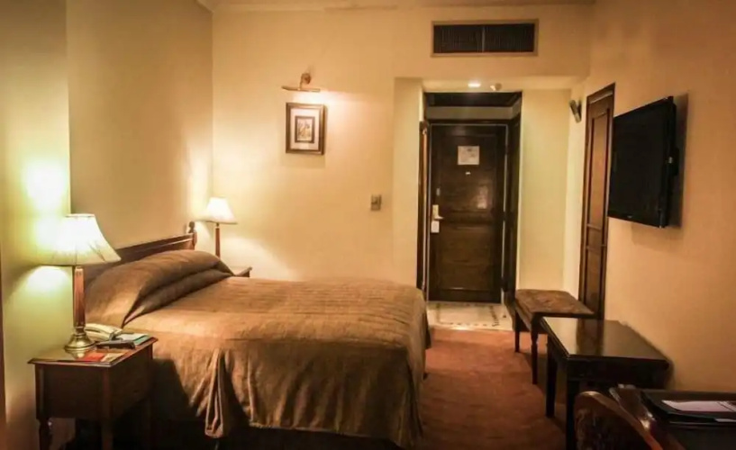 Iris Hotel Sahiwal