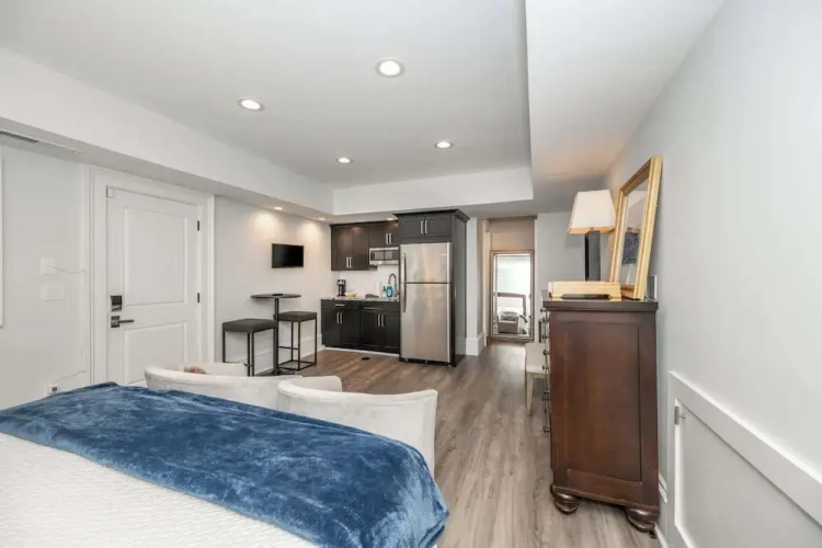 Mt. Adams Nest Studio for 2