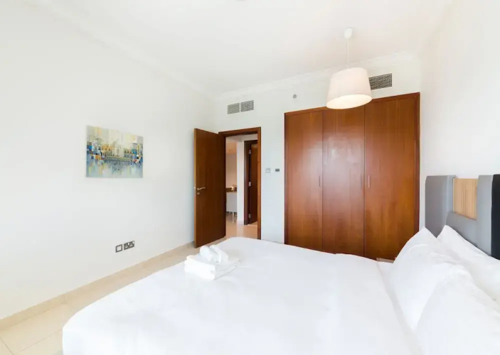 Maison Privee - Sterling Tower West