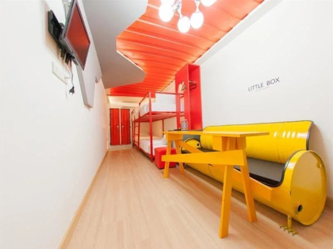 Little Box Hotel