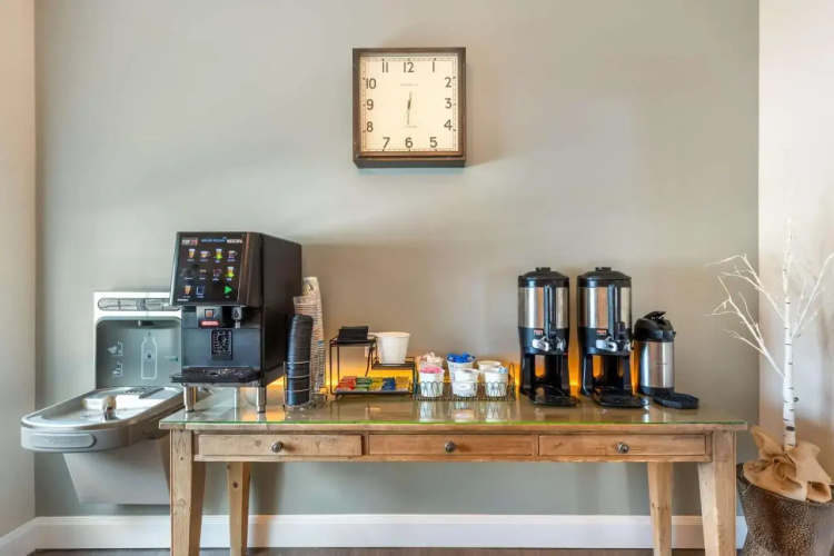 Best Western Plus University Park Inn & Suites