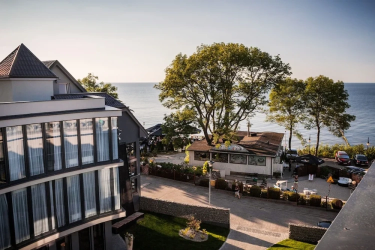 Deluxe Double room with balcony and with sea view