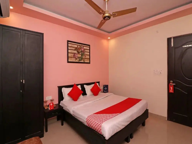 Hotel Ananta