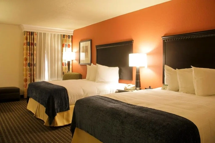 Business Quadruple room