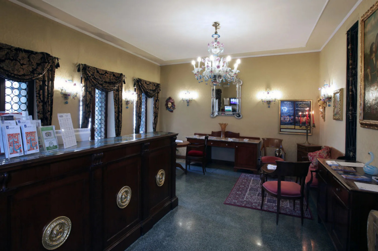 San Moisè Hotel