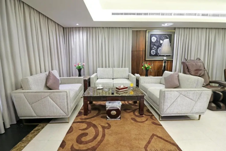 2 Bedrooms Royal Suite with view