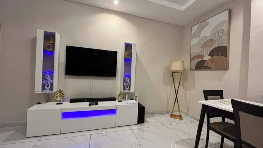 Luxury Two-room Apartment