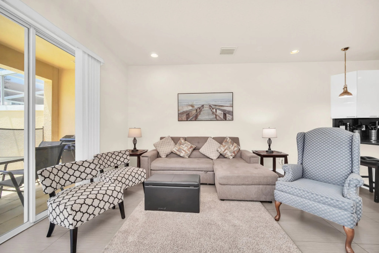 1447RETREAT , Clermont , US