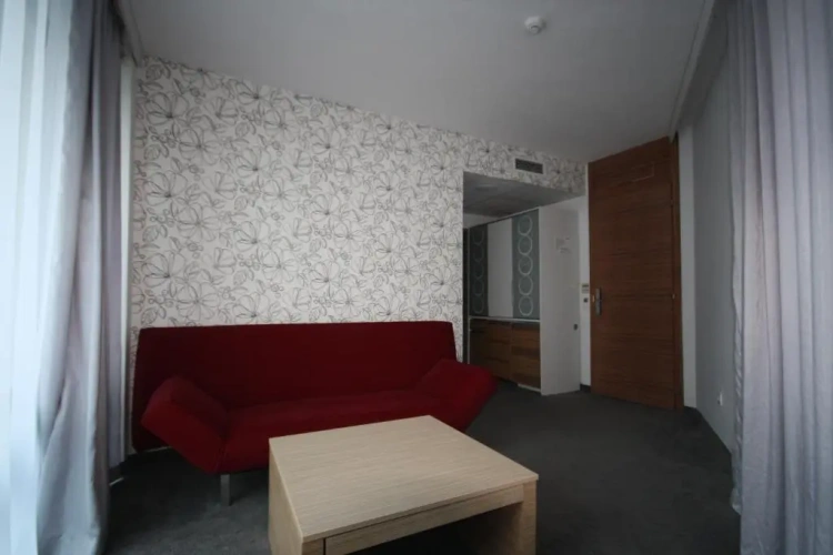 1 Bedroom Apartment with balcony
