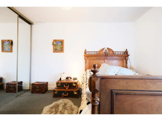 2-br Flat For 4 in Gated Complex With Pool