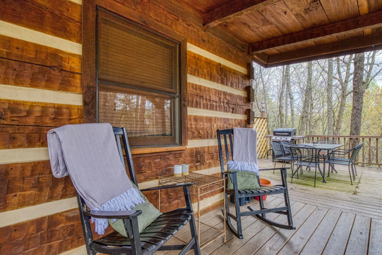 Fantastic Pet Friendly Cabin Hot Tub Fire Pit