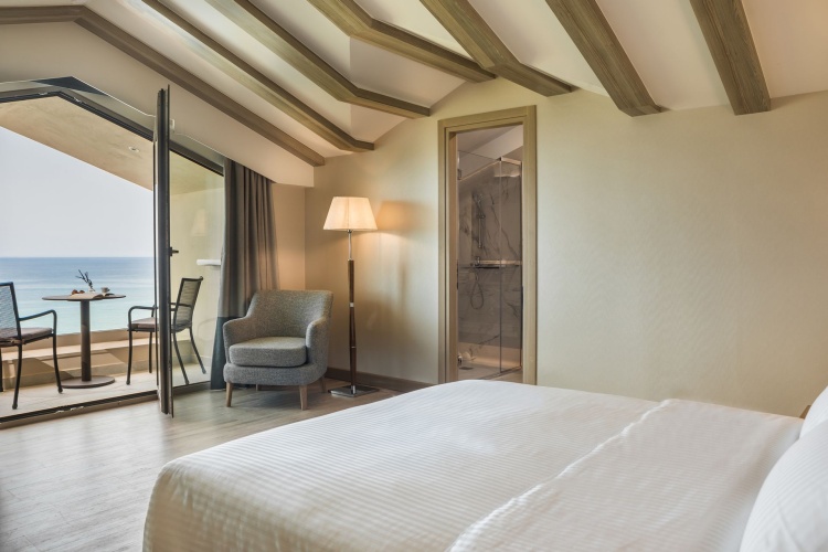 Double room with balcony and with sea view
