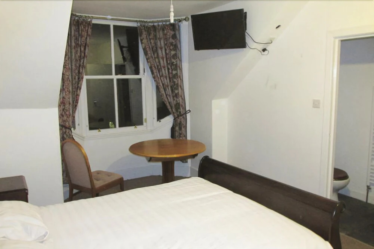 Tayview Hotel