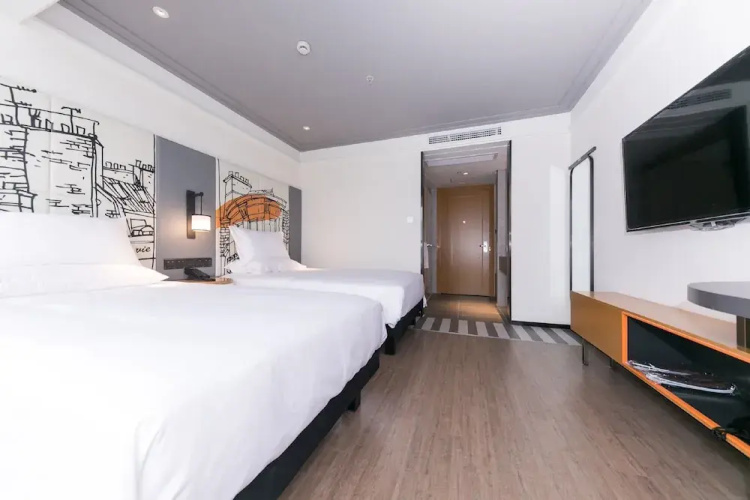 IBIS styles taizhou tiantai HOTEL