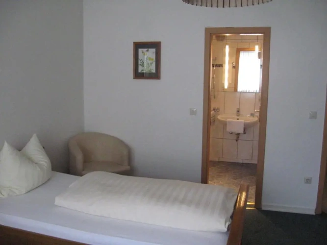 Standard Single room