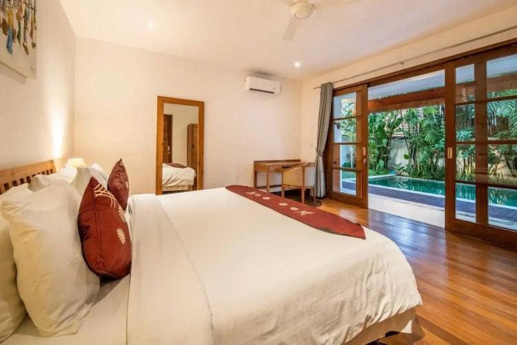 3 Bedrooms Villa