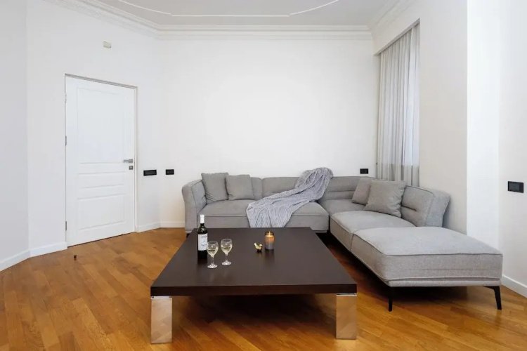 Apartment by Luxe Group SN290