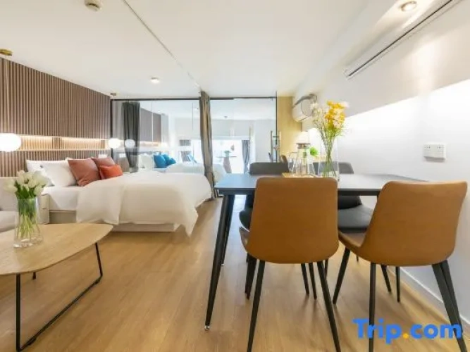 Quadruple Suite