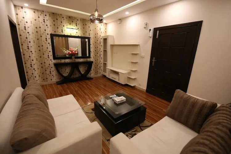 1 Bedroom Business Double Suite