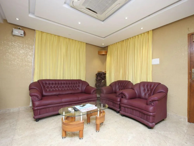 OYO 14441 Ramani Residency