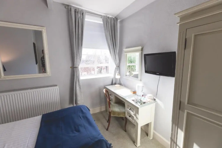 Classic Single room