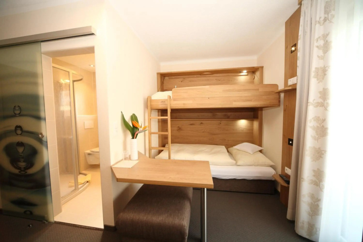 Edelweiss Apartments