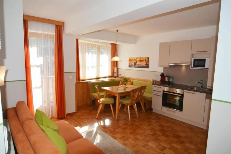 2 Bedrooms Apartment