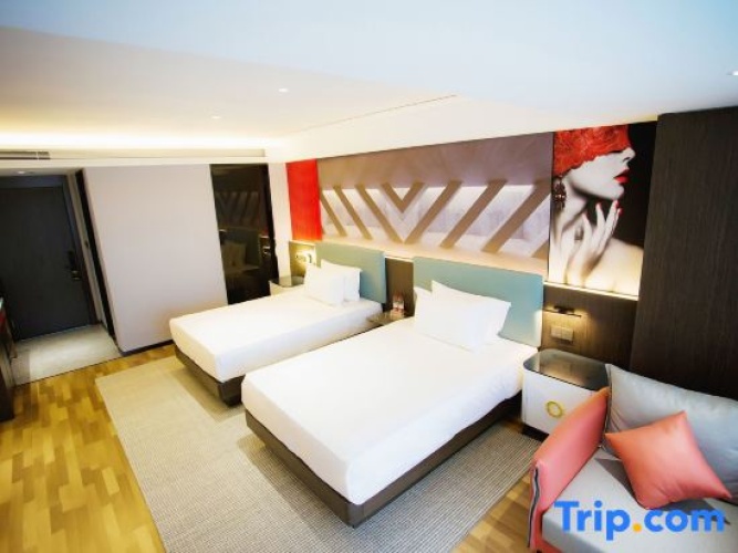 Luxury Twin room with lake view