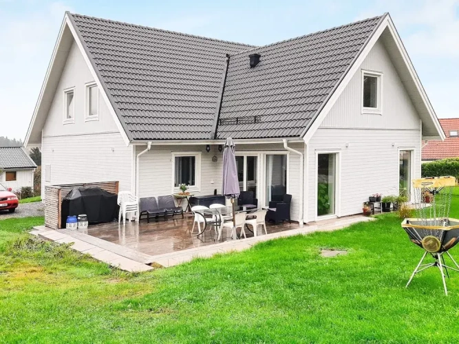 Cottage with balcony