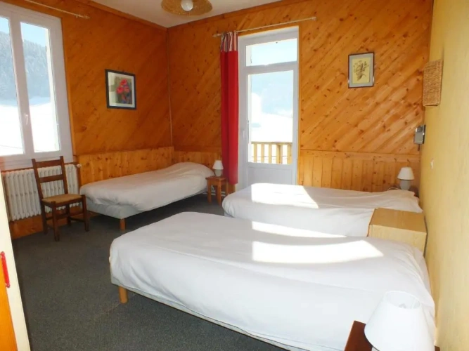 Standard Triple room with balcony