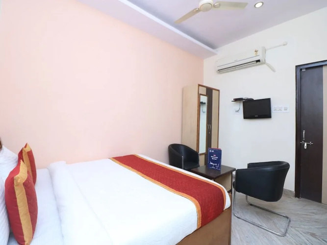 OYO 9929 Hotel Dhruv