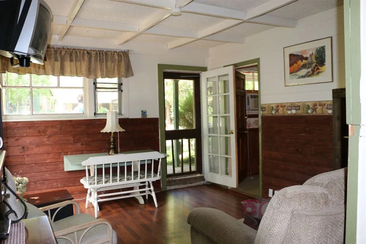 Apple Creek Cottages