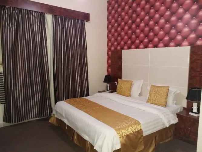 Al Raha Garden Suites