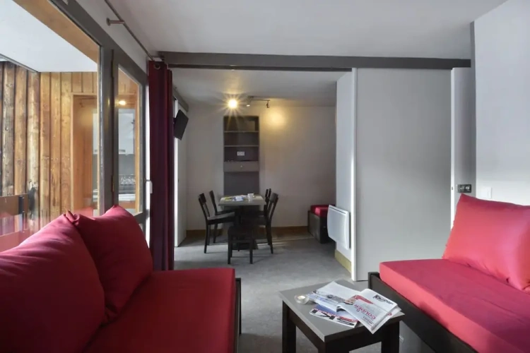 Studio with balcony and with mountain view