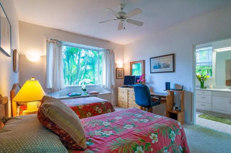 Emmalani 411 - AC, spacious, golf course view, close to beach!