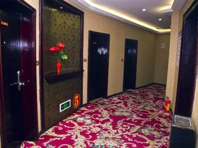 Donghai Hotel