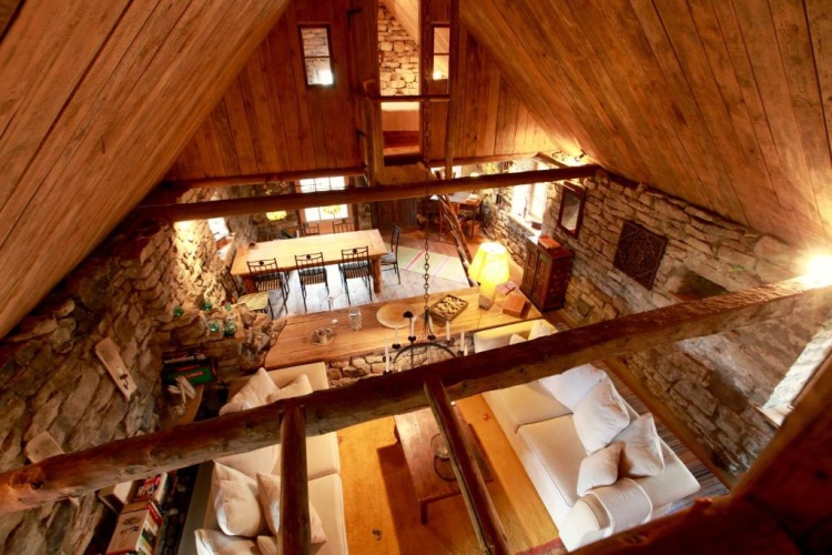 2 Bedrooms Villa