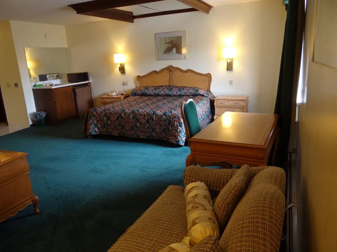Bellevue Hotel & Suites