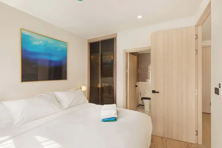 One bedroom Palmetto Condo Karon A 312