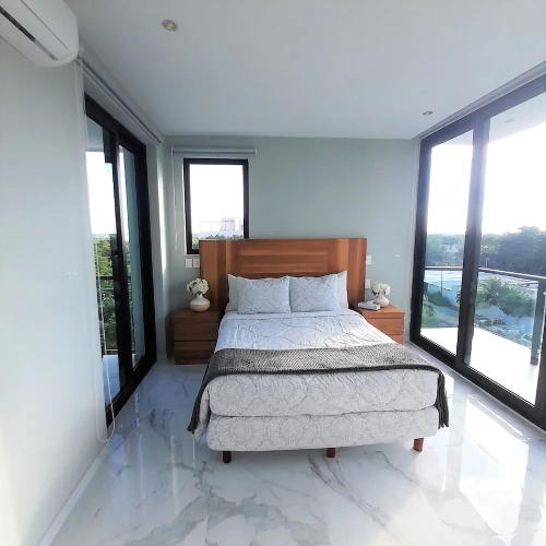 2 Bedrooms Luxury Apartment with city view
