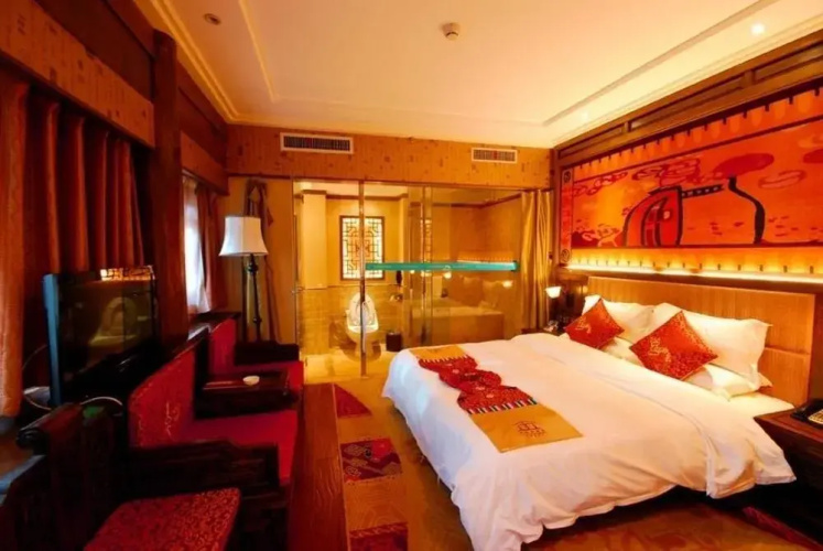 Lijiang Golden Path Hospitality