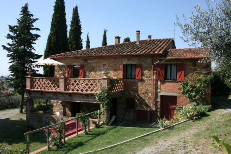 4 Bedrooms Triple Villa