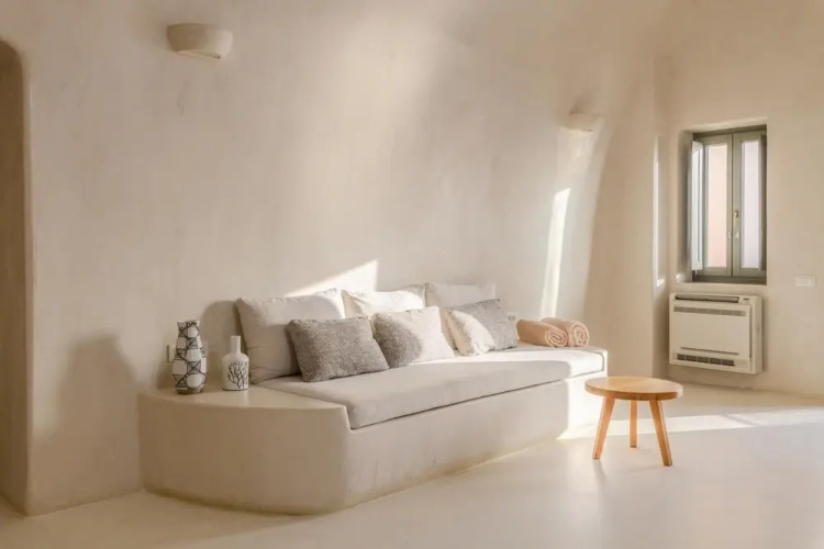 Villa Dawn in Fira Santorini