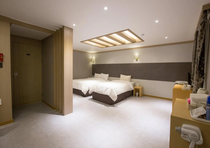 Hotel Bom