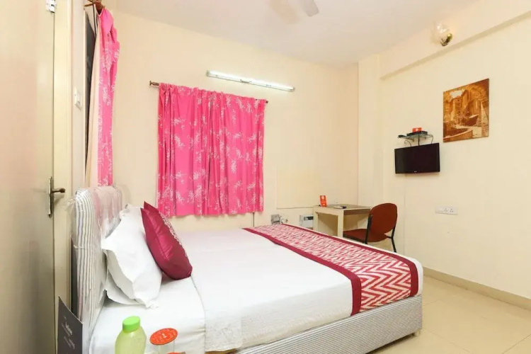 OYO 20001 SilverKey Ashok Nagar